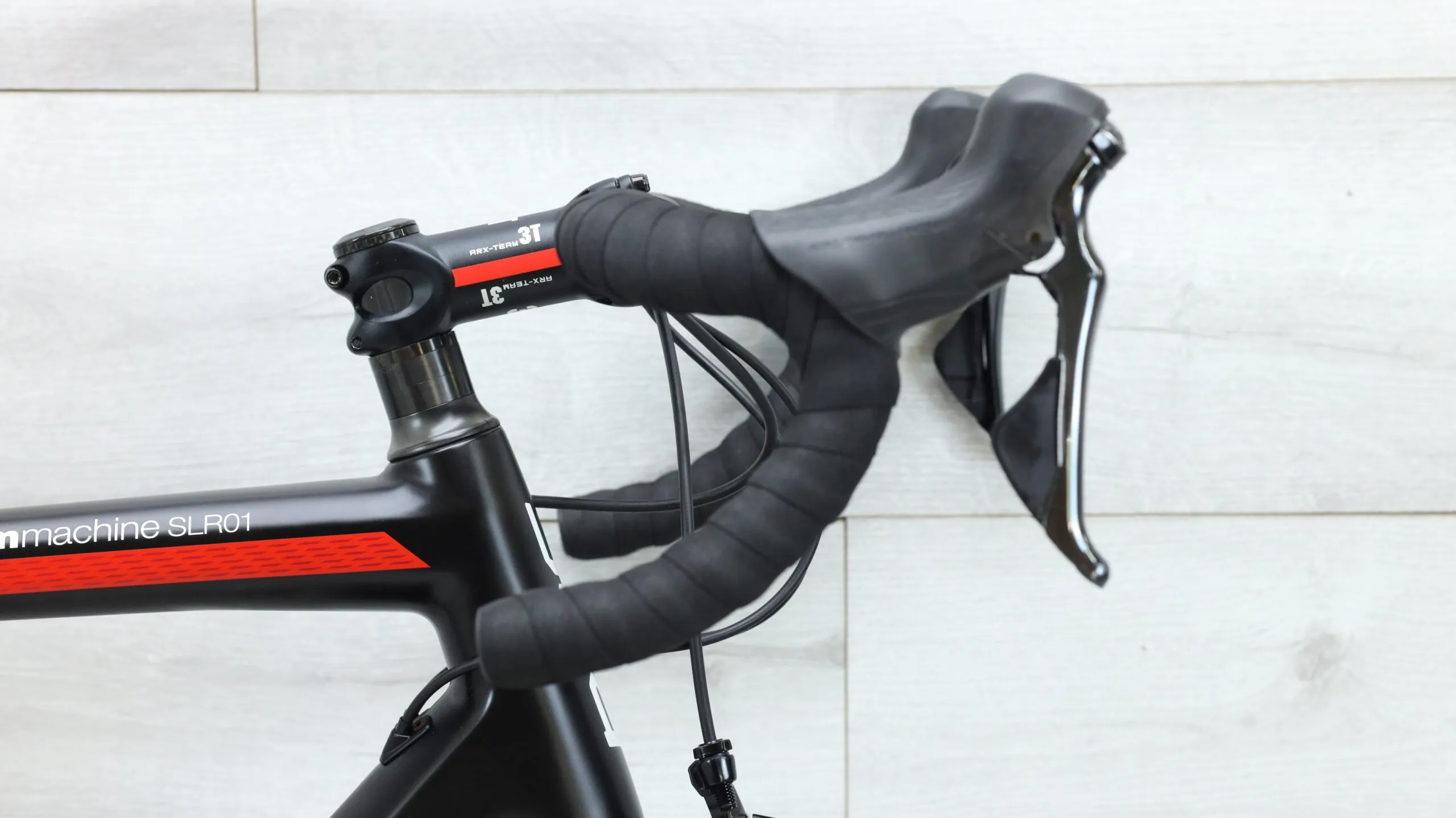 2016 BMC Teammachine SLR01  Road Bike - 56cm