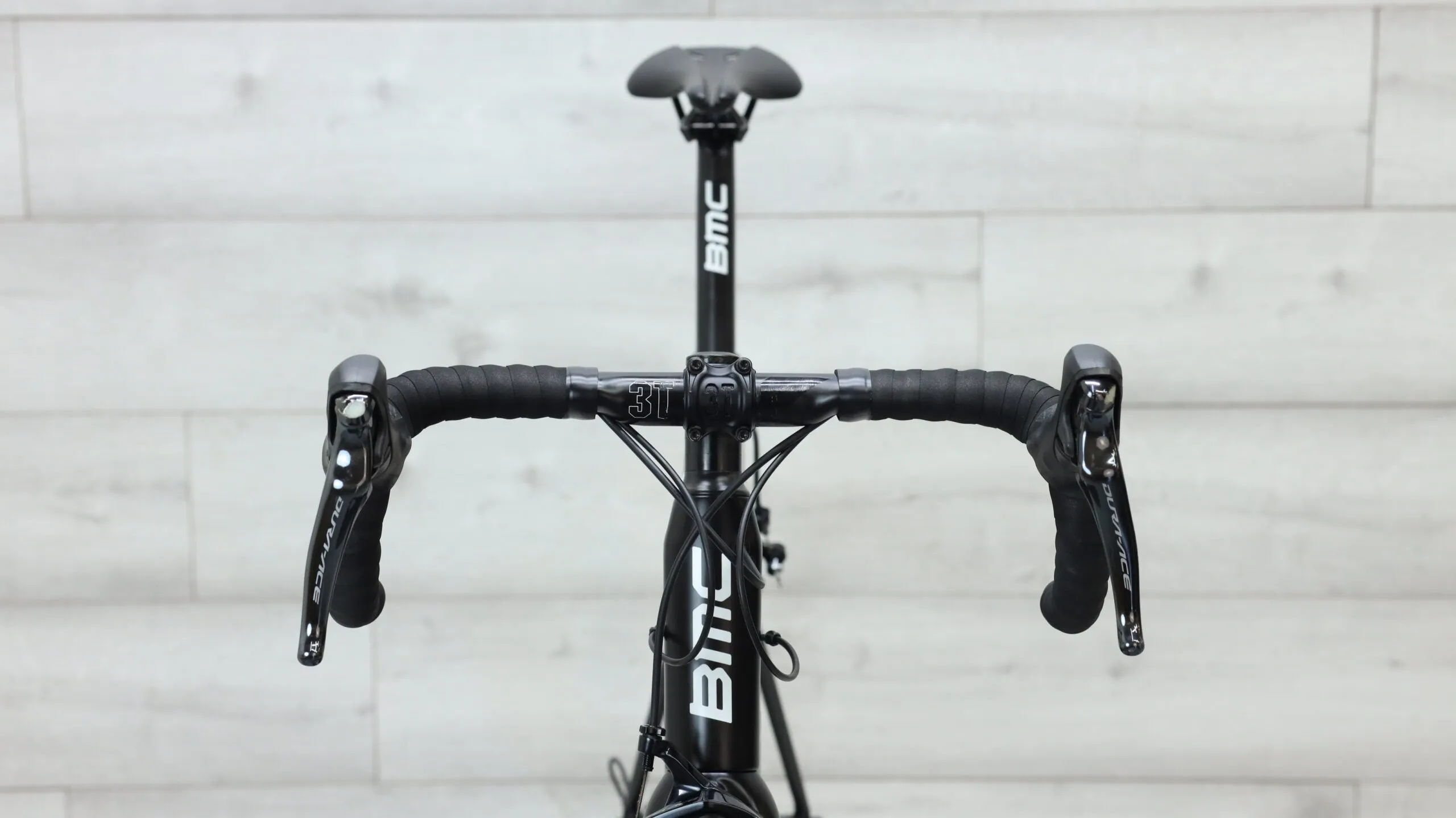 2016 BMC Teammachine SLR01  Road Bike - 56cm