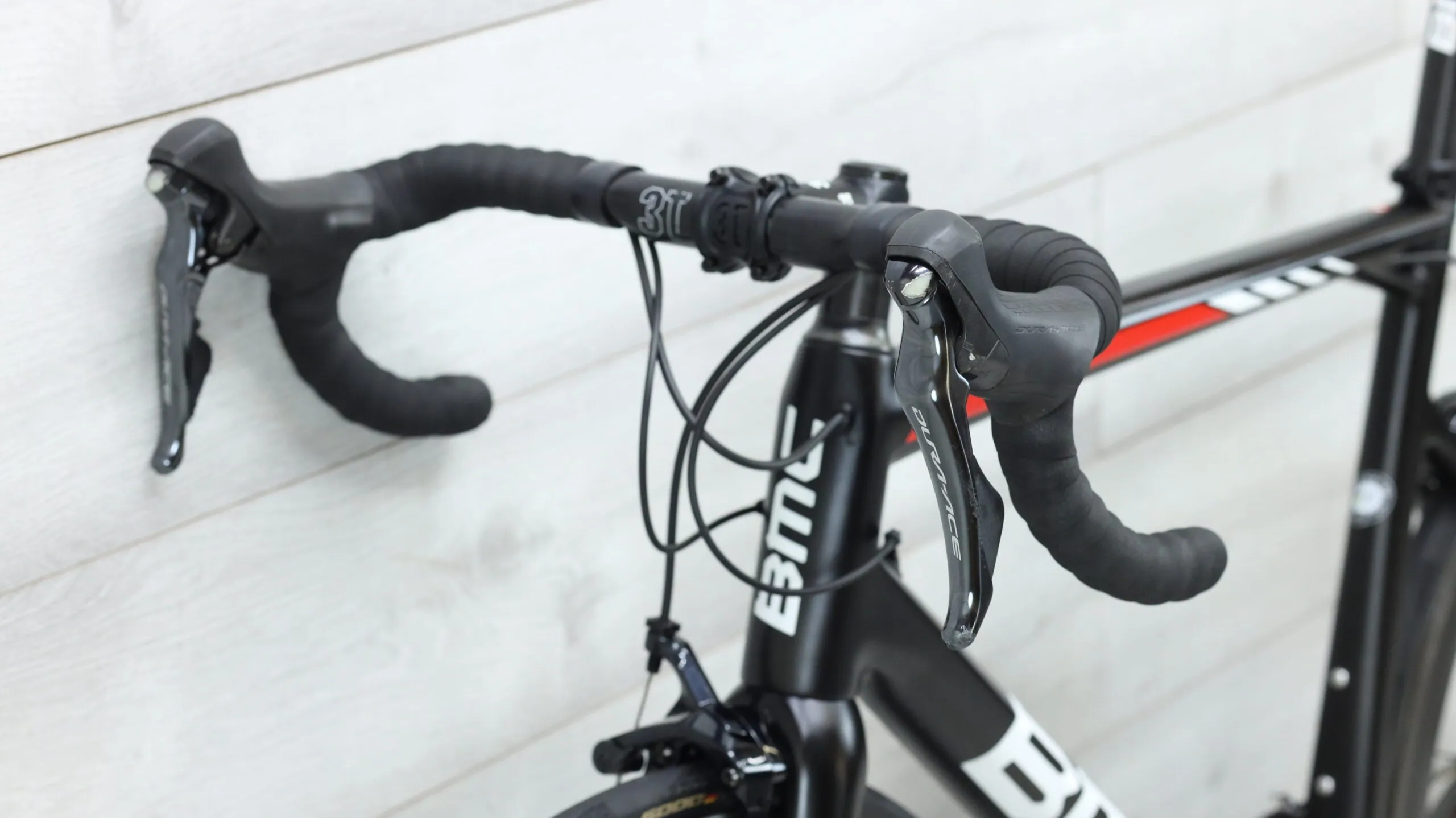 2016 BMC Teammachine SLR01  Road Bike - 56cm