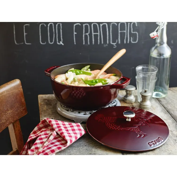 3.75-Quart Cast Iron Essential French Oven Rooster - Grenadine