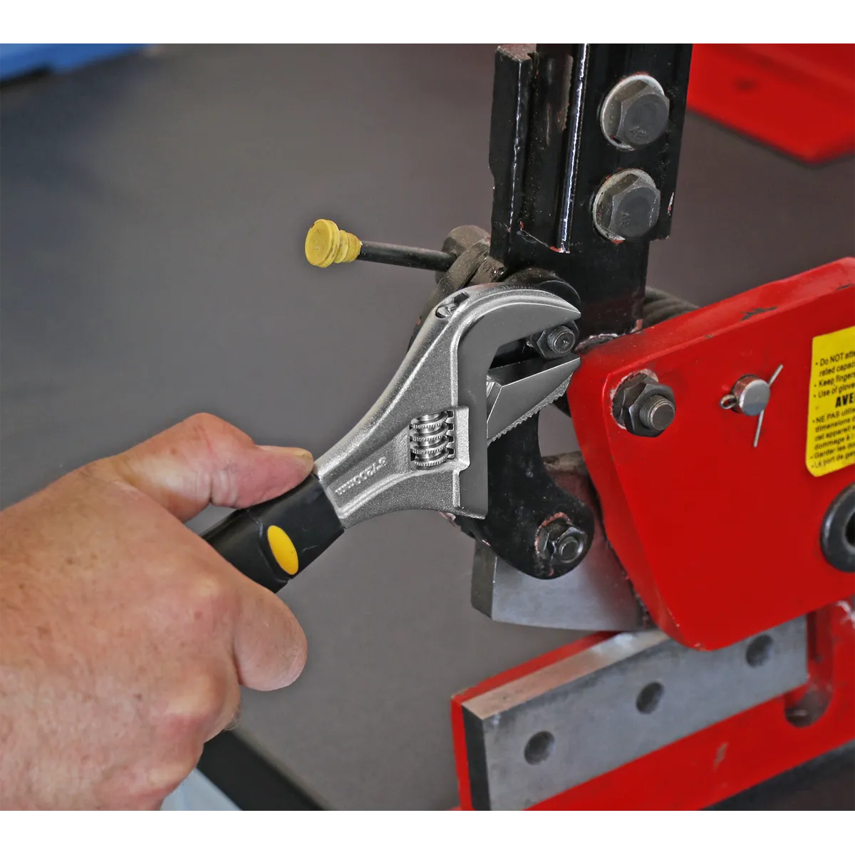 Adjustable Wrench with Extra Wide Jaw Capacity 200mm