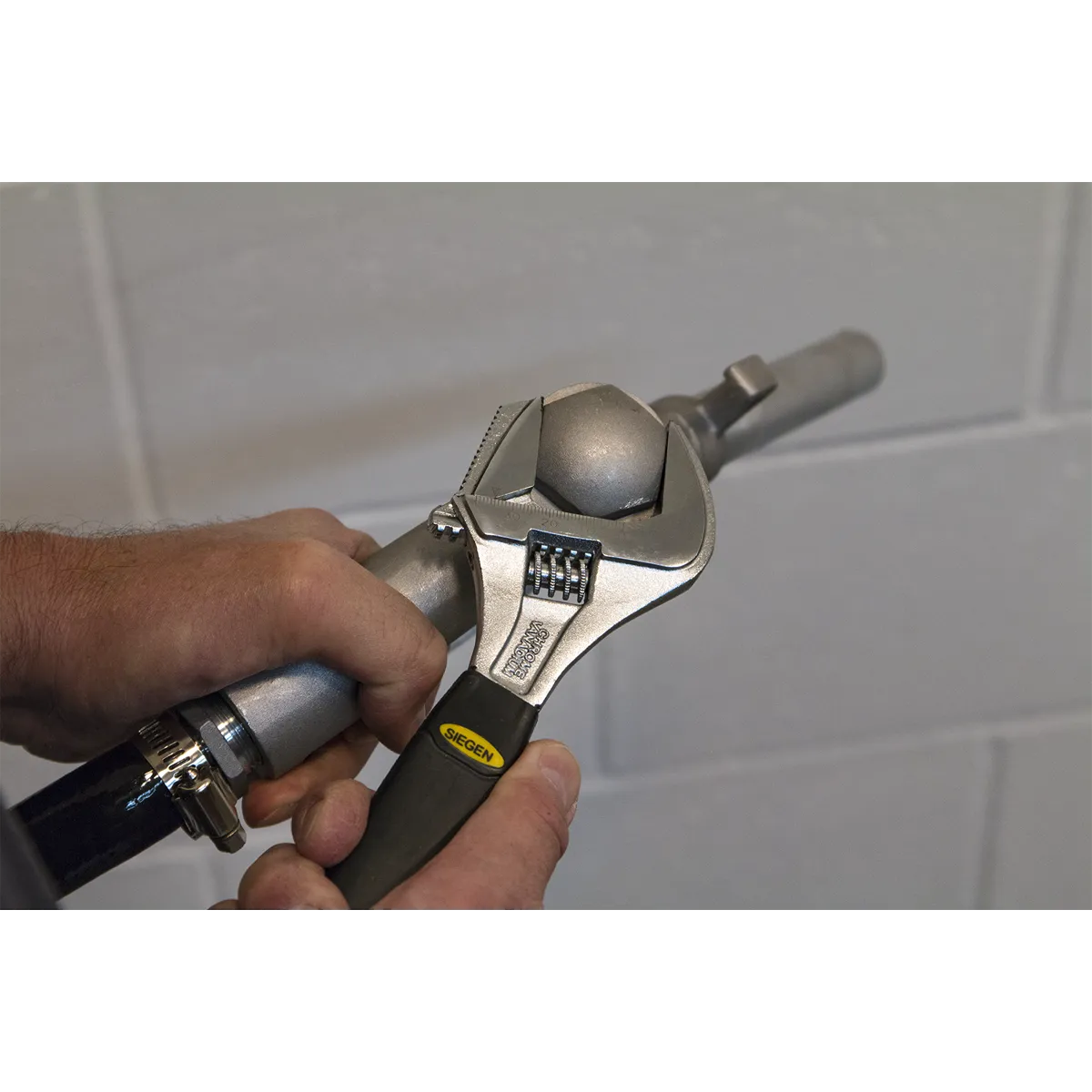 Adjustable Wrench with Extra Wide Jaw Capacity 200mm