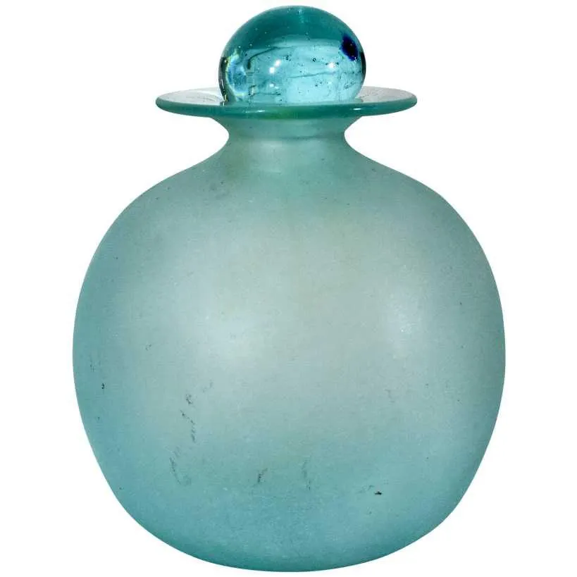 Clear Blue Blown Glass Vase – Elegant Artisan Craftsmanship ✨