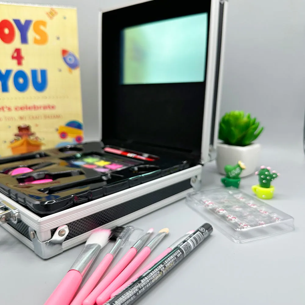 CUTE MAKEUP BRIEFCASE SET FOR GIRLS
