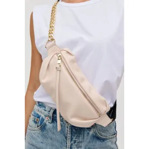 Urban Expressions | The Chic Essential Belt bag
